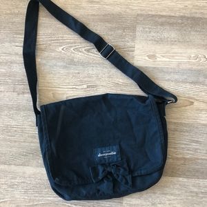 Abercrombie Bow Book Bag in Navy